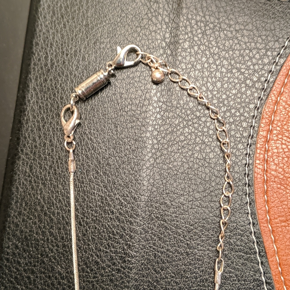 Necklace - Picture 2 of 3